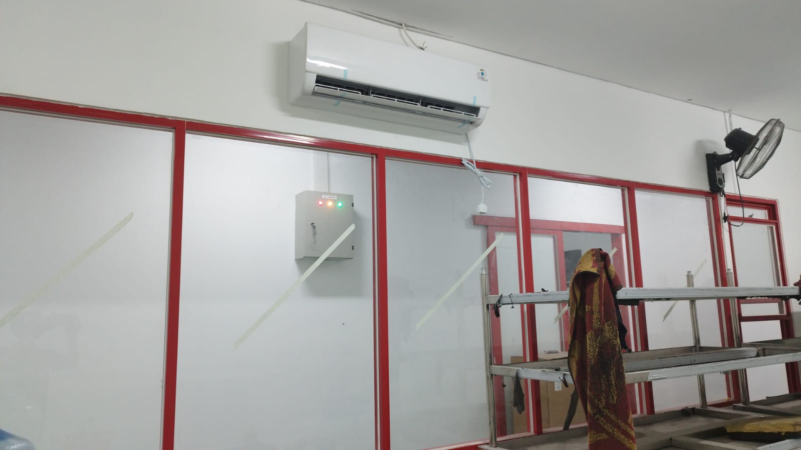 Pekerjaan Pemasangan AC